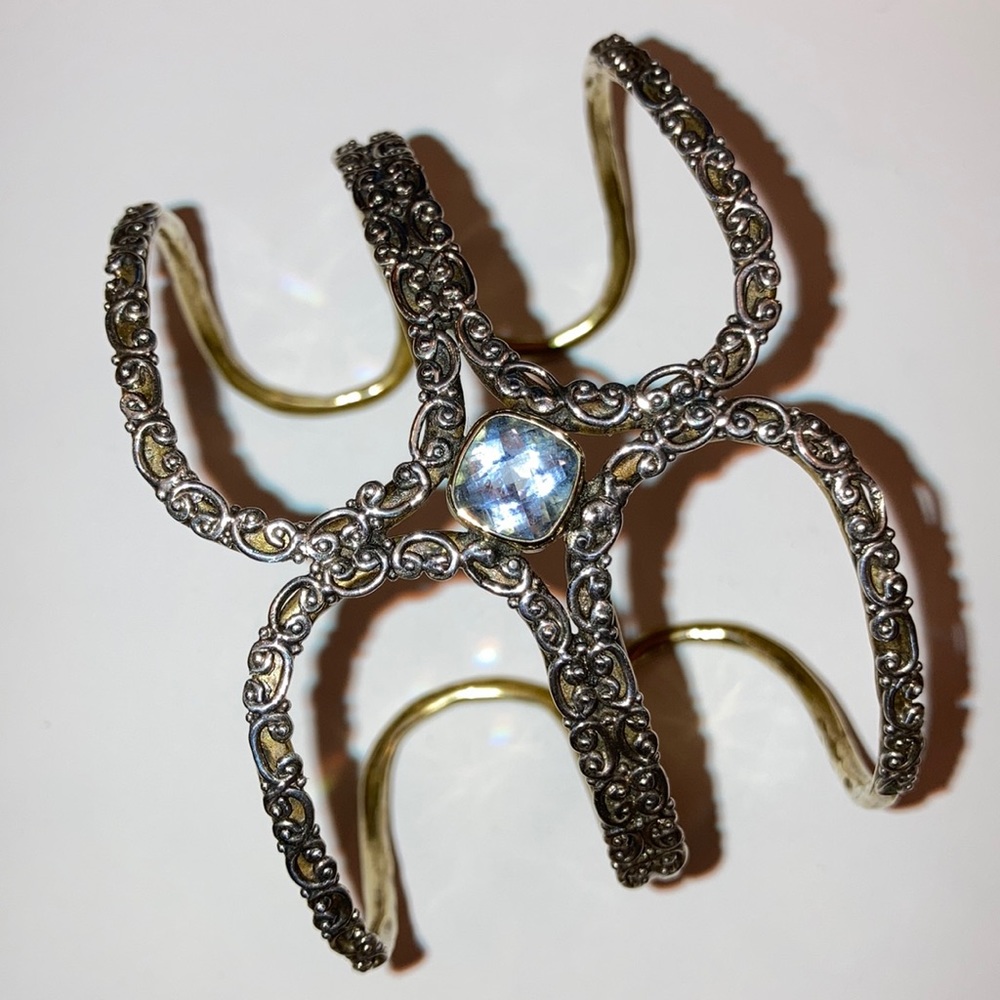 NWT Sara Blaine #10844 Windsor Cuff